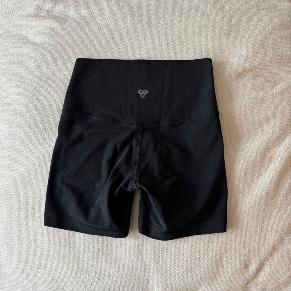 Aritzia Biker Shorts S 5” inseam